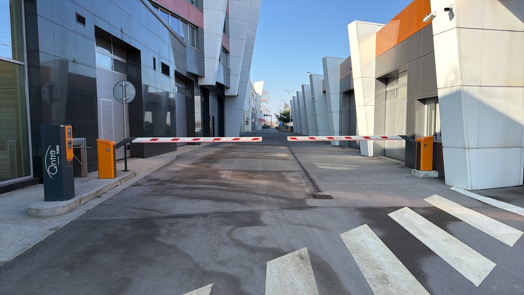 Комбинирана паркинг система 